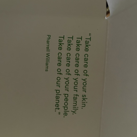 Pharrell - Picture 6 of 7